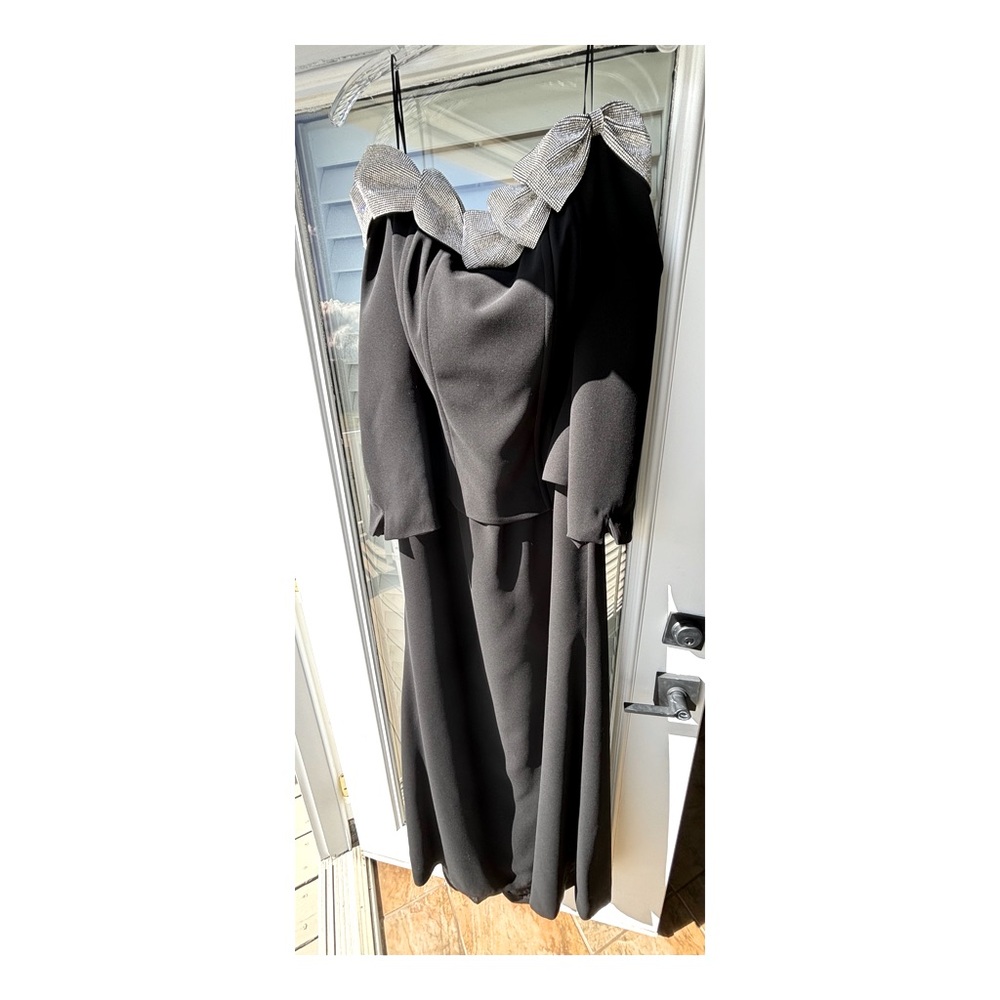 Junnie Leigh Evening Gown (Modified Sleeve)